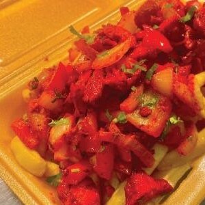Hamraz chicken tikka with peppers and chips